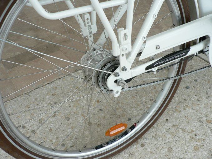 Vélo électrique ARCADE E COLORS    modèle démonstration