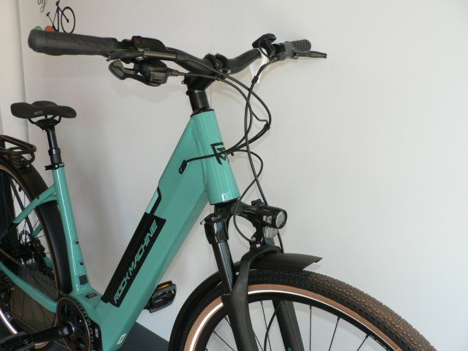 vélo électrique ROCK MACHINE Cross Ride 425   