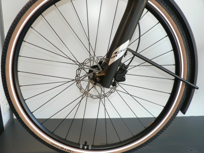 vélo électrique ROCK MACHINE Cross Ride 425   